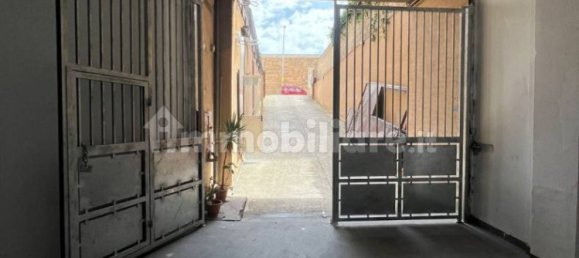 Garaje en Palermo, Italy 20 m² No. 335095 2