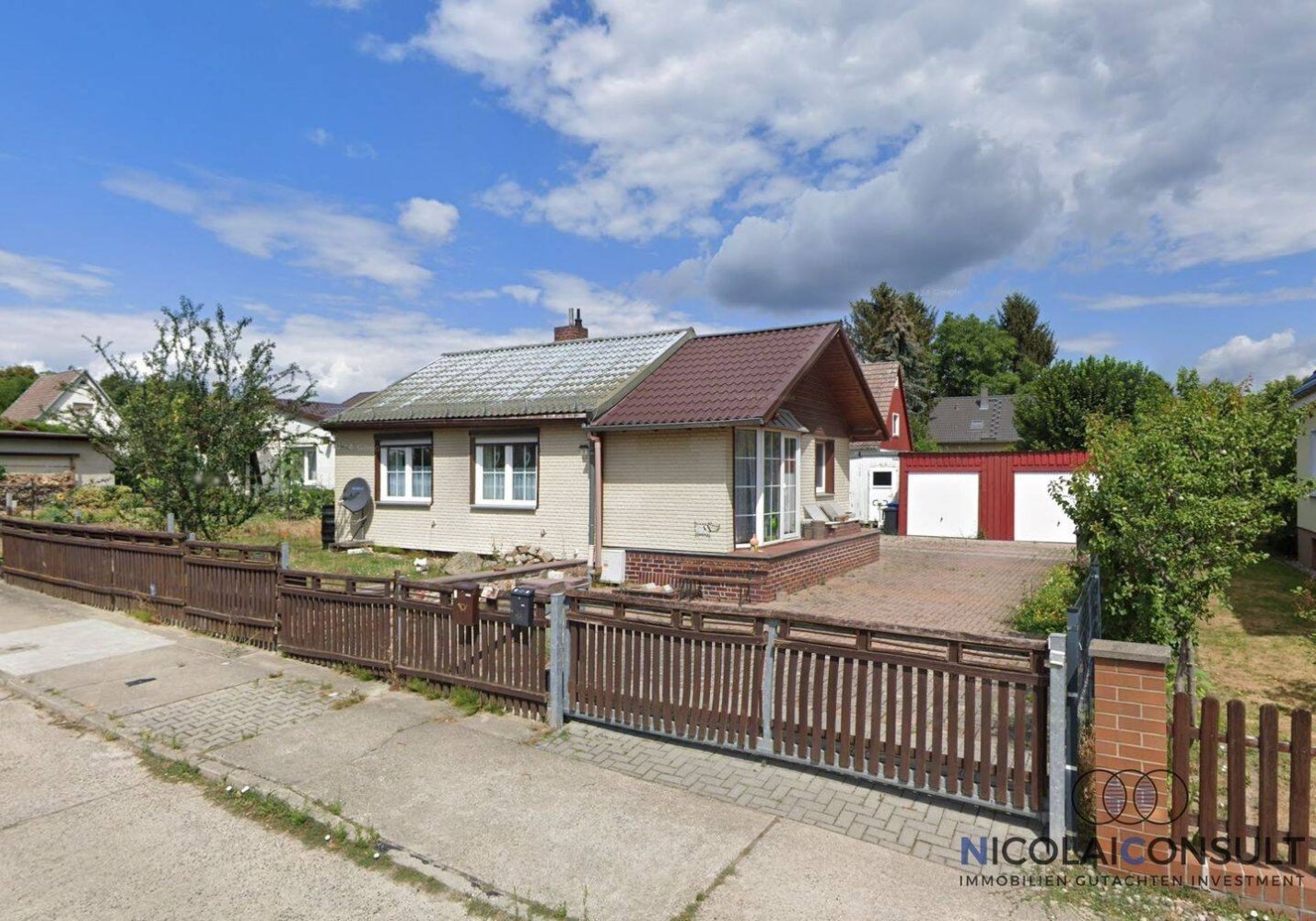 Земельный участок с 1 спальней в Бонсдорф, Германия № 242698