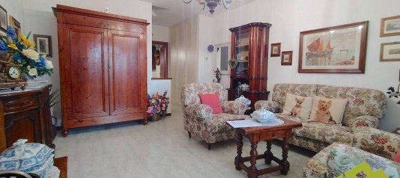 4 bedrooms House in Rosignano Marittimo, Italy No. 349628 5