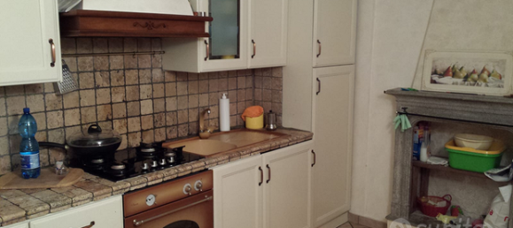 5-salle Appartement à Bisuschio, Italy No. 279769 5