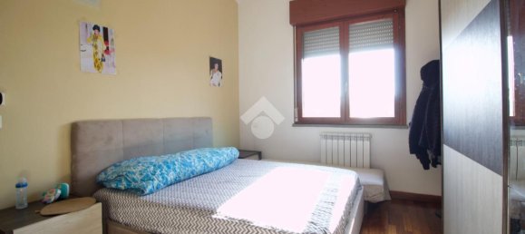 3 rooms Apartment in Reggio Emilia, Italy No. 13734 31