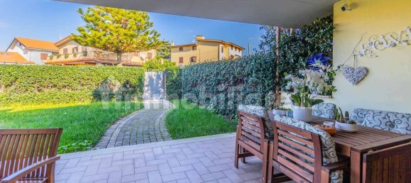 3 bedrooms Villa in Ariccia, Italy No. 352304 17