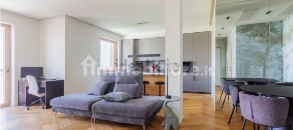 3 bedrooms Apartment in Milan, Italy No. 355066 10