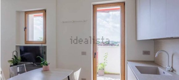 3 bedrooms Apartment in Milan, Italy No. 355066 32