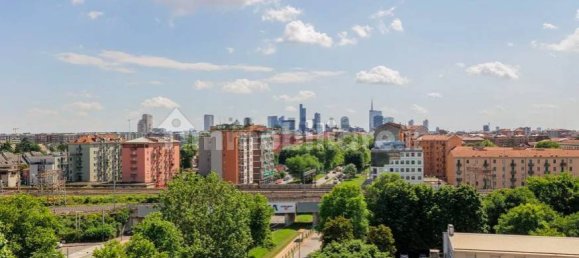 3 bedrooms Apartment in Milan, Italy No. 355066 19