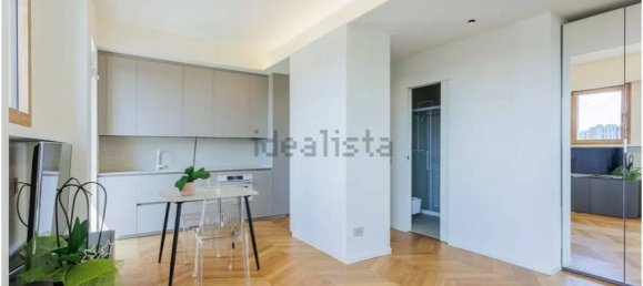 3 bedrooms Apartment in Milan, Italy No. 355066 36