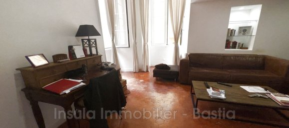 2 Schlafzimmer Doppelhaus in Bastia, France, Nr. 301039 5