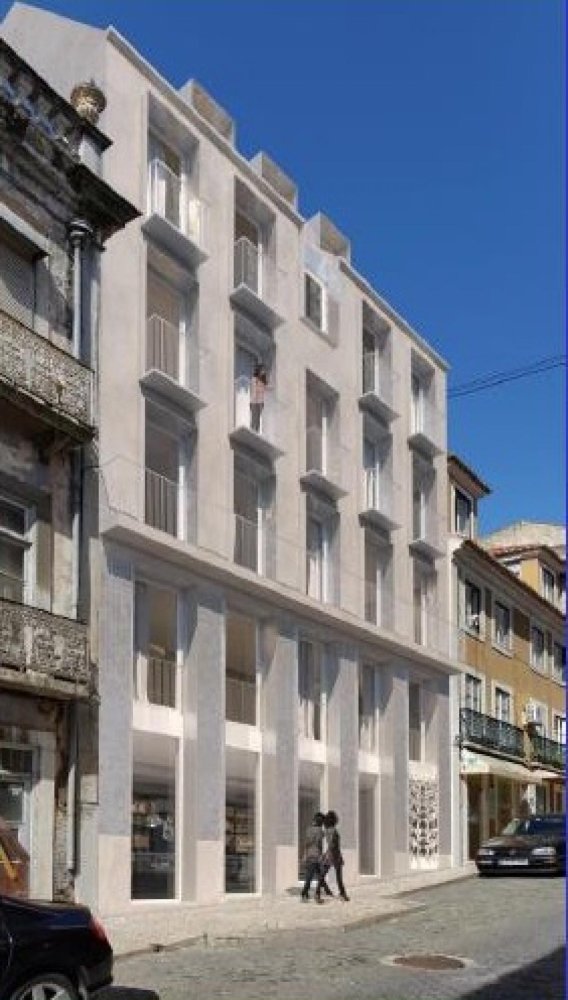 126m² Shop in Lisbon, Portugal No. 8454