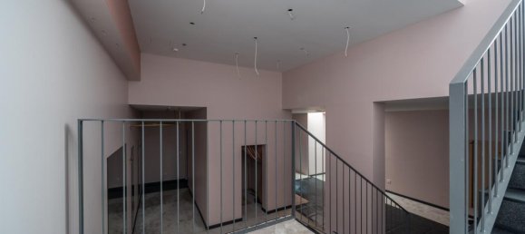 126m² Shop in Lisbon, Portugal No. 8454 5