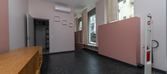 126m² Shop in Lisbon, Portugal No. 8454 3