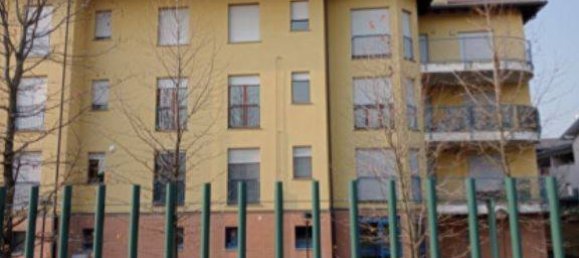 2 chambres Appartement à Oleggio, Italy No. 63477 2