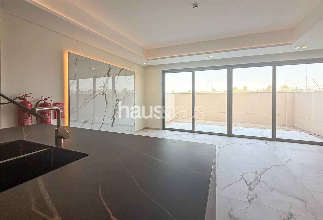 Adosado de 3 dormitorios en Jumeirah Golf Estates, UAE No. 99794