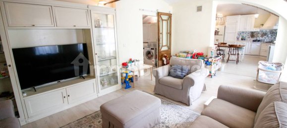 2 Schlafzimmer Villa in Caluso, Italy, Nr. 275215 6