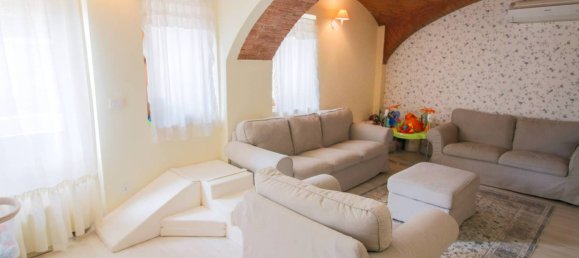 2 Schlafzimmer Villa in Caluso, Italy, Nr. 275215 8