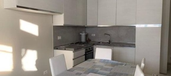 2 rooms Apartment in Empoli, Italy No. 228627 2