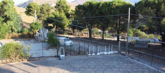 Вилла с 3 спальнями в Бельмонте Медзаньо, Италия № 103600 13