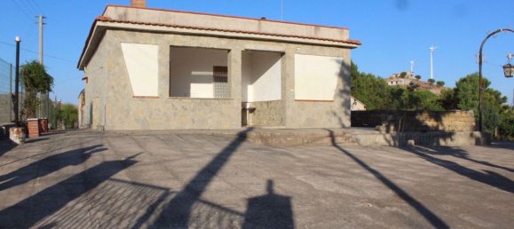 Вилла с 3 спальнями в Бельмонте Медзаньо, Италия № 103600 2