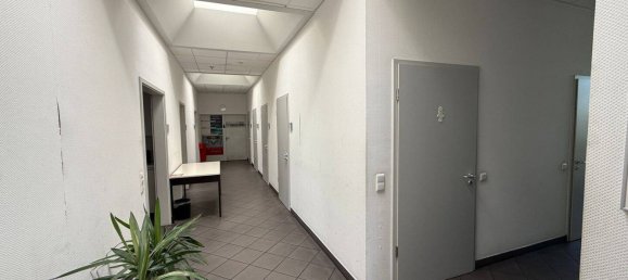 Entrepôt à Hildesheim, Germany 2750m² No. 318160 22