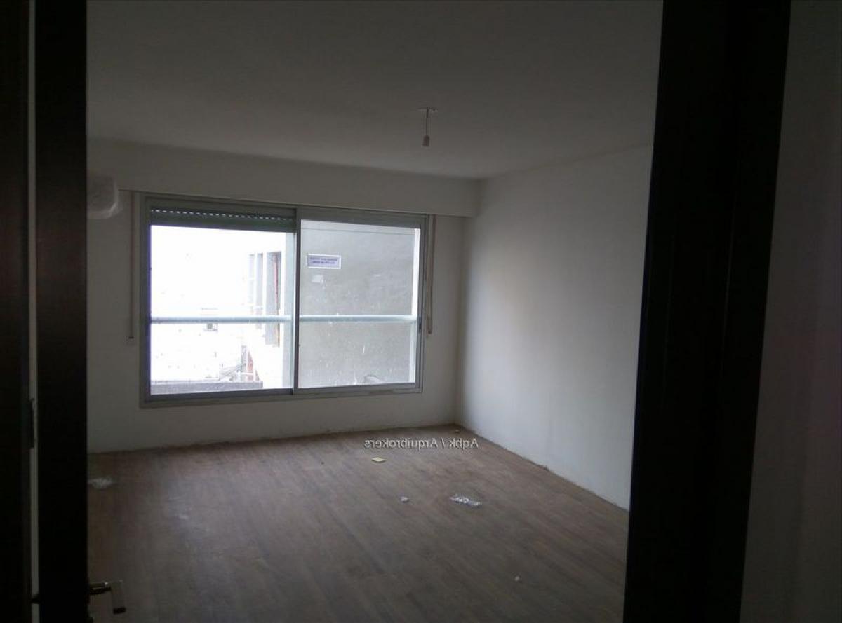 Studio in Montevideo, Uruguay No. 8346