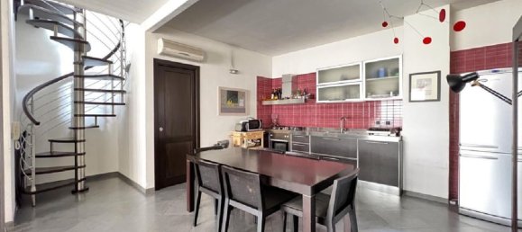 Дом с 6 комнатами в Сассари, Италия № 158857 12