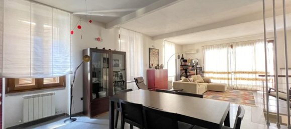 Дом с 6 комнатами в Сассари, Италия № 158857 11