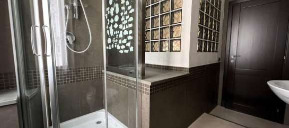 Дом с 6 комнатами в Сассари, Италия № 158857 26