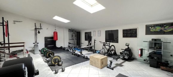 Дом с 6 комнатами в Сассари, Италия № 158857 29