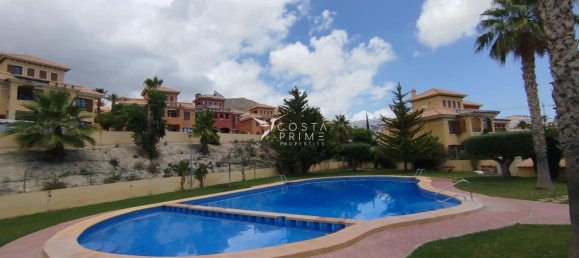 3 غرف نوم تاون هاوس في Alicante, Spain رقم 181335 3