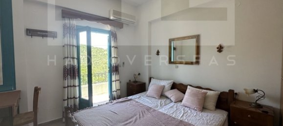 4 bedrooms Villa in Crete, Greece No. 405 9