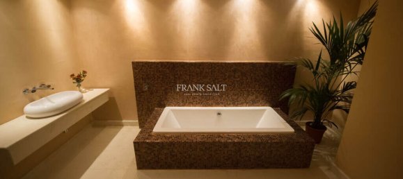 Мезонет с 3 спальнями в Bahrija, Мальта № 7110 8