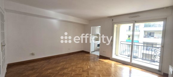 1 غرف نوم شقة في Issy-les-Moulineaux, France رقم 325718 2