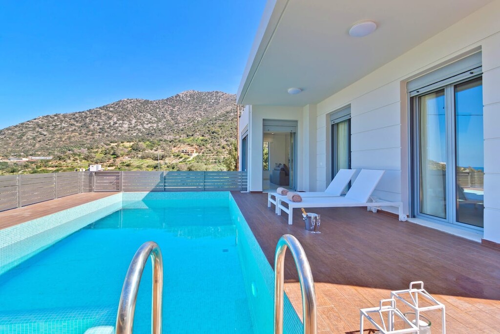 120m² Villa in Rethymno, Greece No. 3953