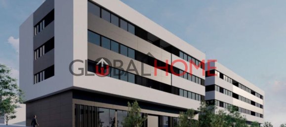 94m² Commercial property in Fanzeres, Portugal No. 57509 6