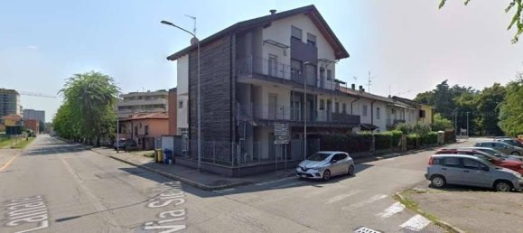 4 Schlafzimmer Wohnung in Rho, Italy, Nr. 95309 2