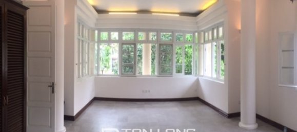 4 Schlafzimmer Villa in Tay Ho, Vietnam, Nr. 1915 7