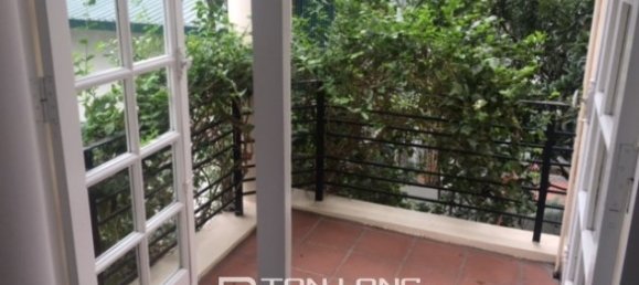 4 Schlafzimmer Villa in Tay Ho, Vietnam, Nr. 1915 23