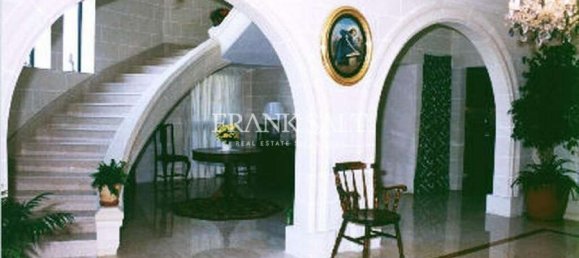 Вилла с 4 спальнями в Свийи, Мальта № 136 10