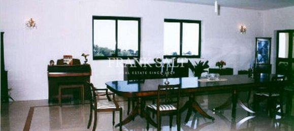 Вилла с 4 спальнями в Свийи, Мальта № 136 19