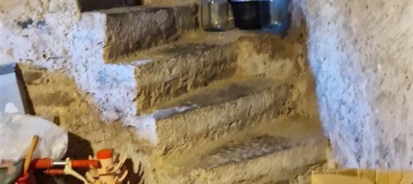 8-Zimmer Haus in Montecreto, Italy, Nr. 208880 26