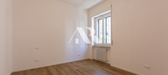 Apartamento T2 em Verona, Italy N.º 378285 20