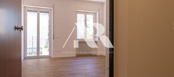Apartamento T2 em Verona, Italy N.º 378285 11