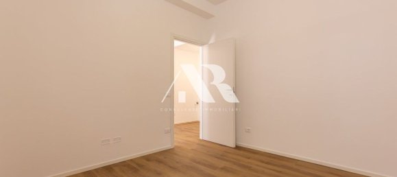 Apartamento T2 em Verona, Italy N.º 378285 3