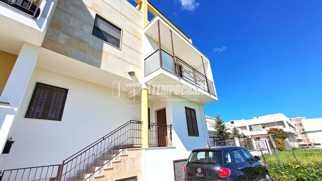 3-Zimmer Haus in Adelfia, Italy, Nr. 41978