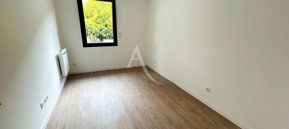 16غرفة شقة في Noisy-le-Grand, France رقم 173653 17