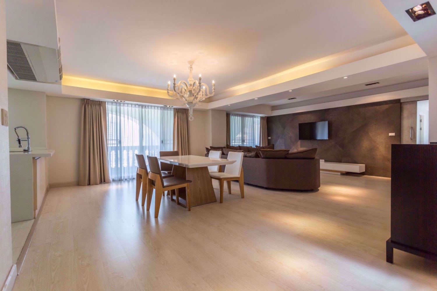 3 bedrooms Condo in Watthana, Thailand No. 10280