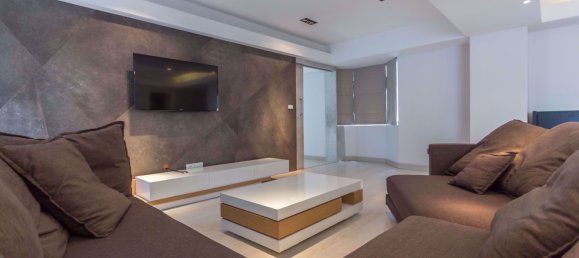 3 bedrooms Condo in Watthana, Thailand No. 10280 2