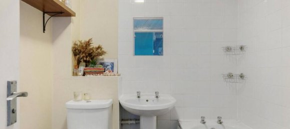 1 bedroom Apartment in London, United Kingdom No. 3605 13