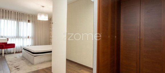 Apartamento de 3 dormitorios en Odivelas, Portugal No. 135755 13