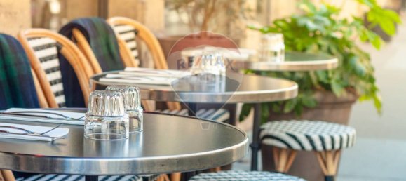 1 room Commercial property in Milan, Italy No. 249358 7