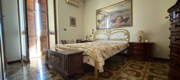 Вилла с 5 комнатами в Анджера, Италия № 258082 8